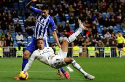 开云体育登录-奥萨苏纳攻型足球获胜，打破对手防守