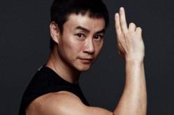 开云体育官网-全能冠军登顶，青年选手崭露头角