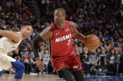 开云体育平台APP-包含猛龙坐拥主场优势领先76人的词条