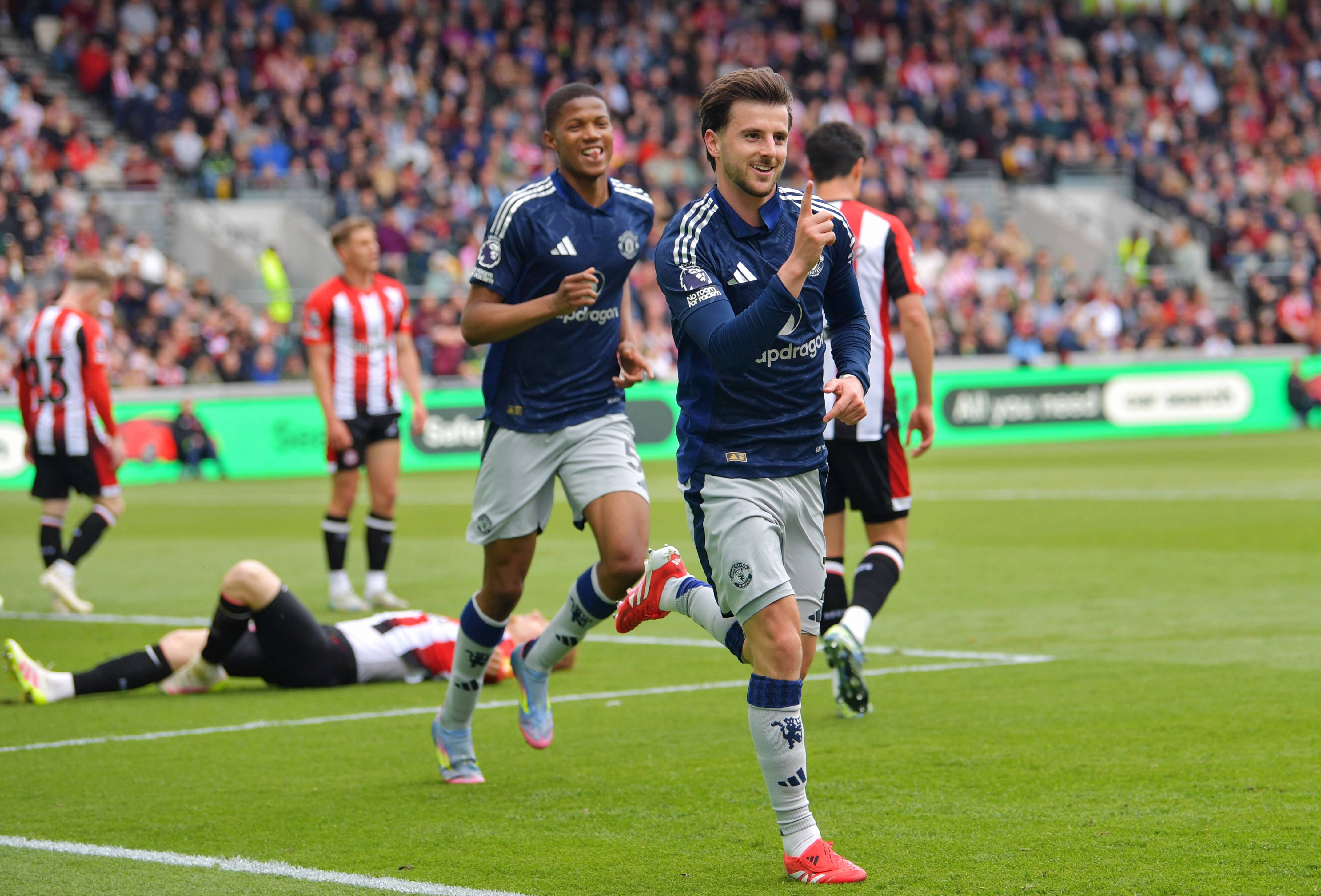 布伦特福主场逆转，追平比赛