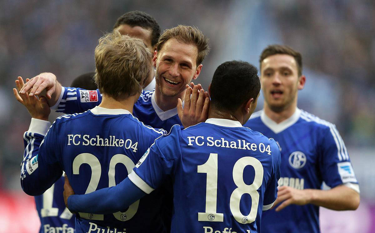 沙尔克04德甲擊敗法蘭克福豪取勝利结束连败势头的简单介绍