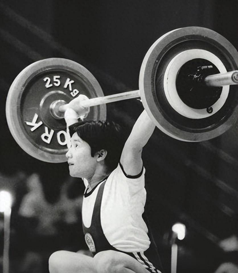 亚运会男子60公斤级举重冠军产生:印度力量压倒一切 亚运会男子60公斤级举重冠军产生:印度力量压倒一切