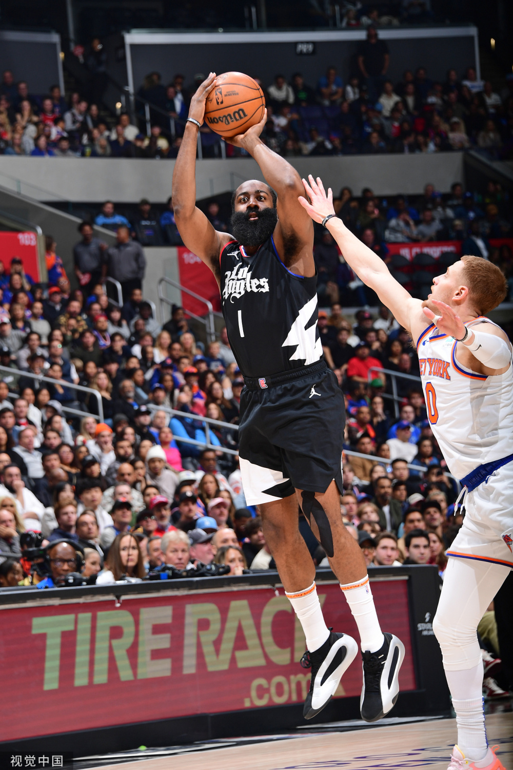 快船主场逆转尼克斯迎三连胜